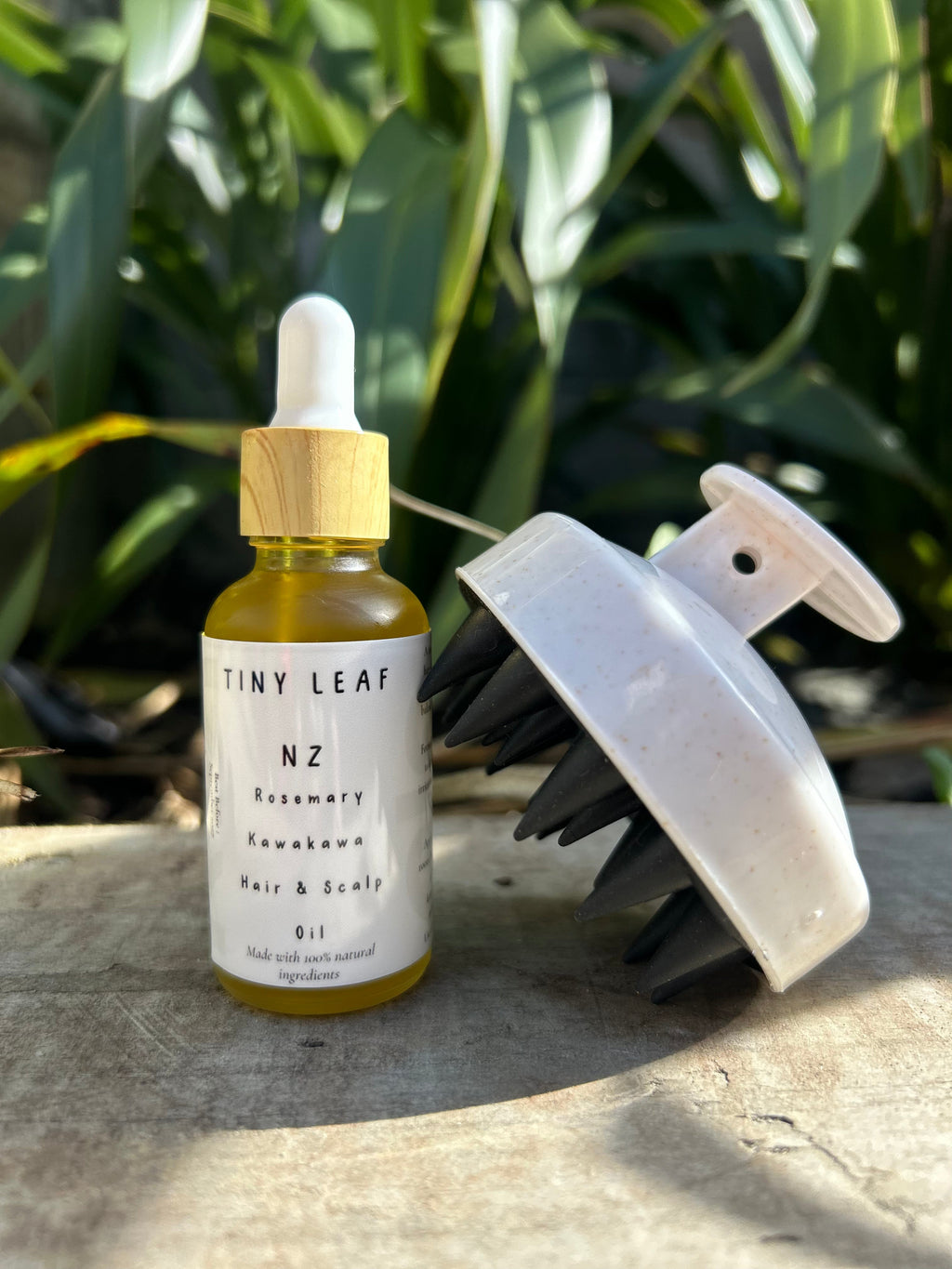 Rosemary + Kawakawa Hair & Scalp Oil with Massage Brush