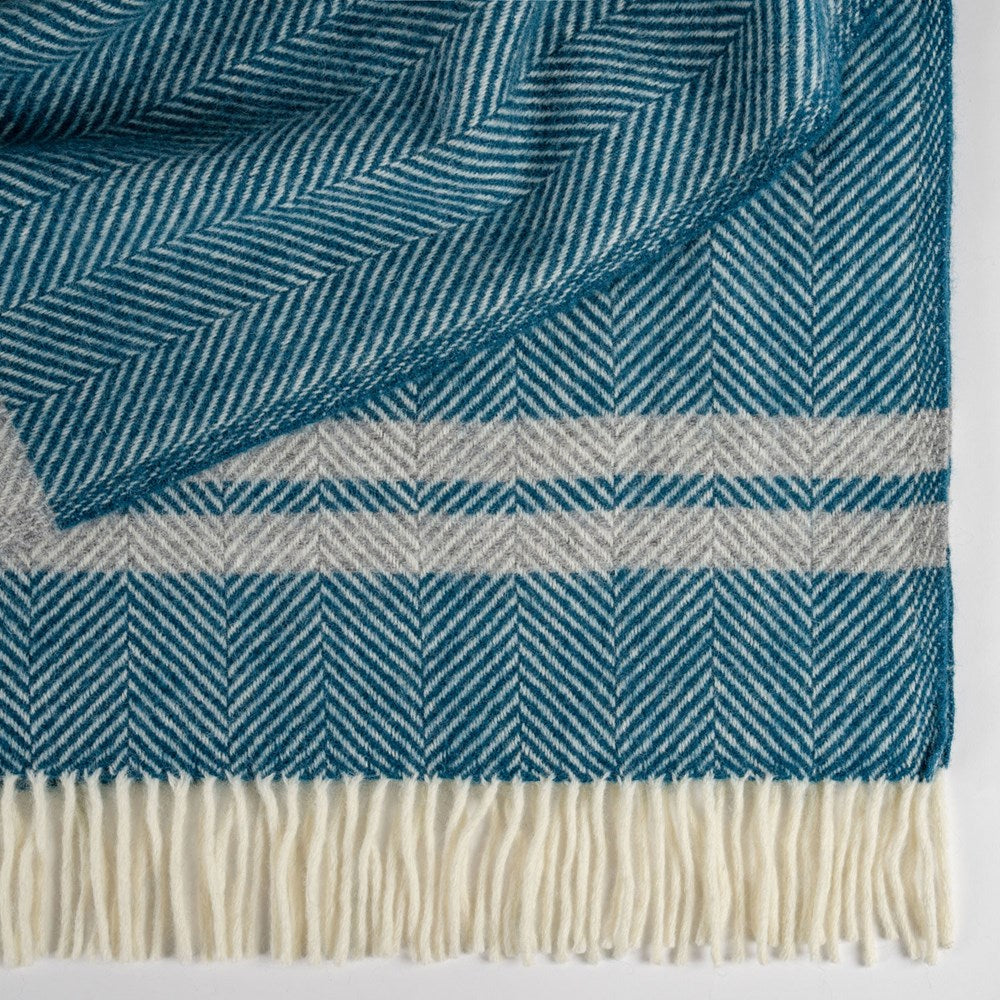Fishbone NZ Wool Throw